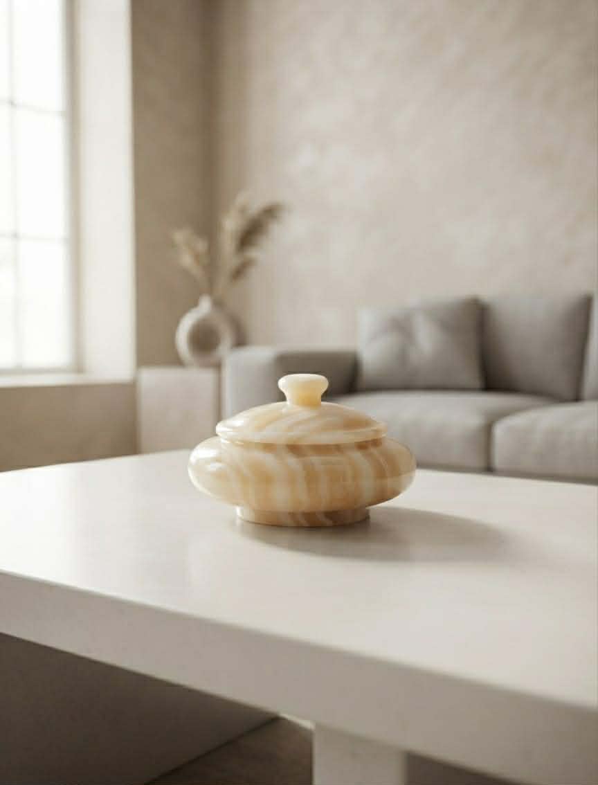 LUXURIOUS EGYPTIAN ONYX JEWELRY BOX